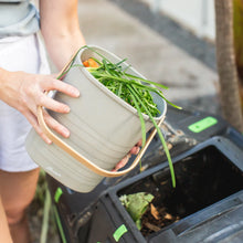 Kitchen Compost Bin