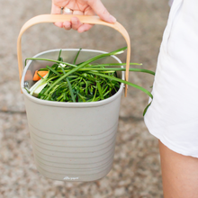 Kitchen Compost Bin