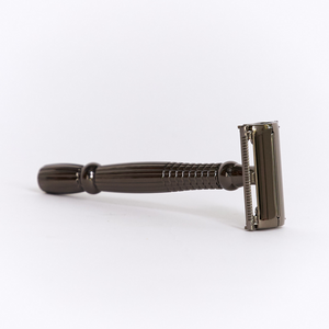 Butterfly Reusable Safety Razor (Charcoal)